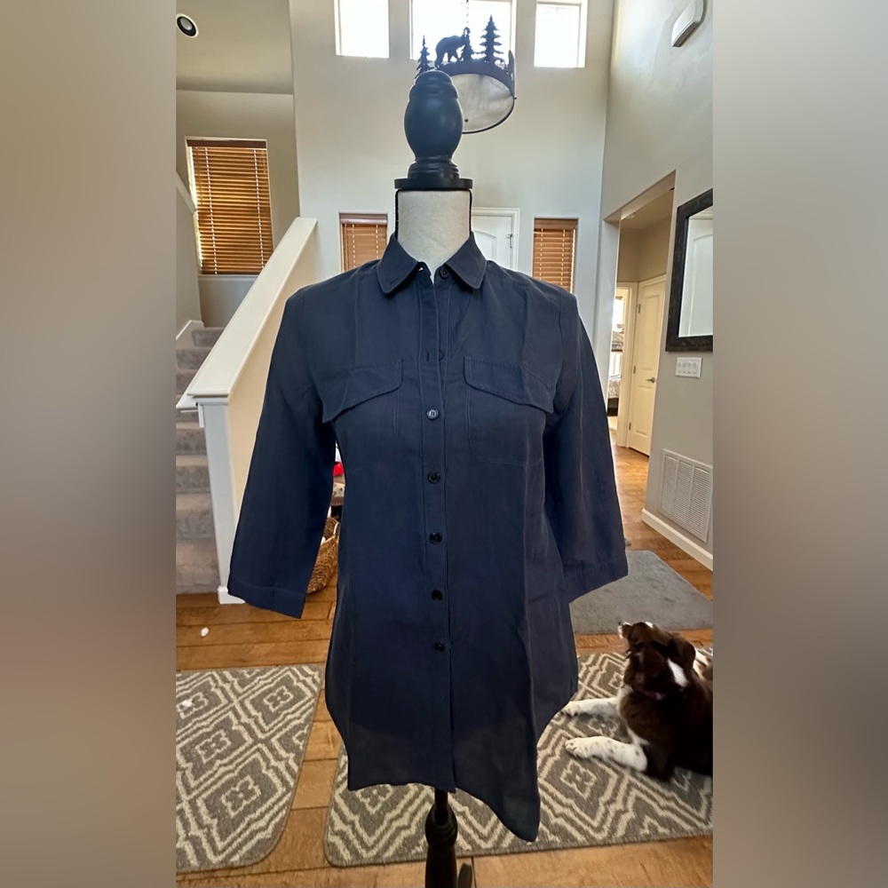 BCBG linen shirt (S) 🩵